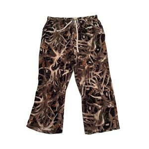 Legendary Whitetails Fleece Camouflage Print Pants